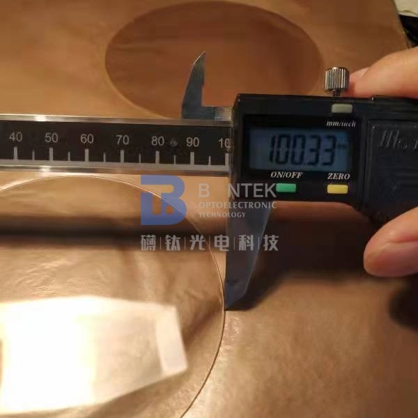 4 επιφάνεια» 6» LiNbO3 LiTaO3 γκοφρετών χαλαζία πιεζοηλεκτρική που γυαλίζεται για το ΠΡΙΌΝΙ και τη χρήση BAW